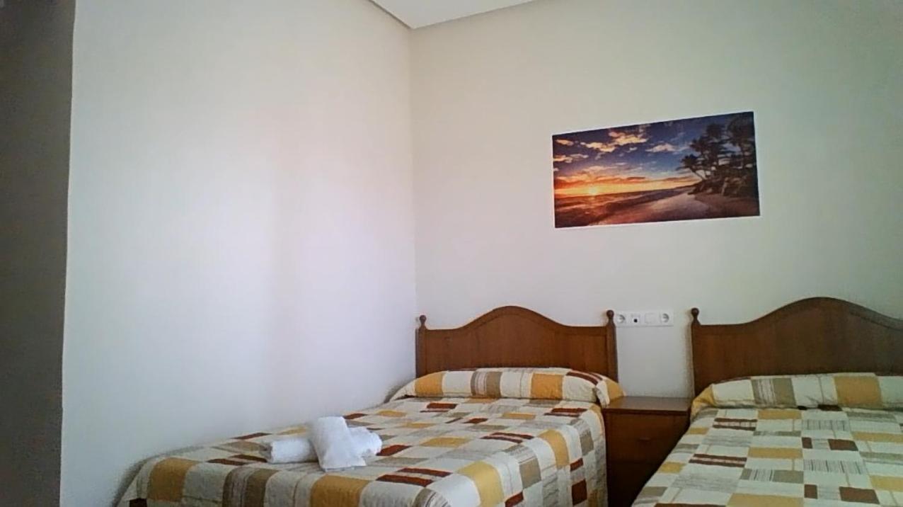 Hostal Restaurante Galicia Villardefrades Ngoại thất bức ảnh